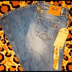 NWT bootcut jeans, size 31.